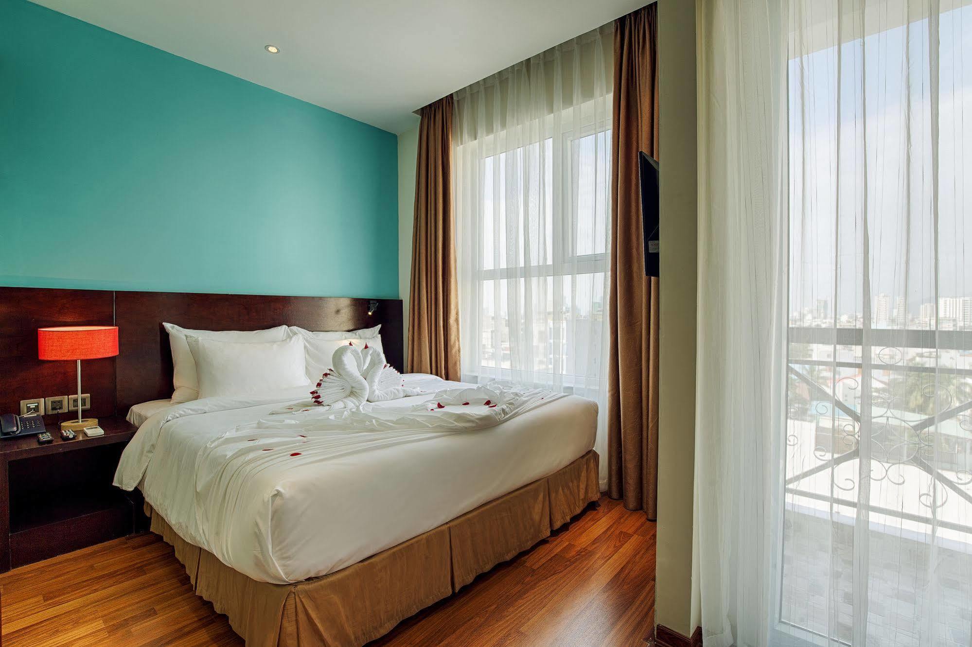 Sofia Suite Hotel Danang Luaran gambar