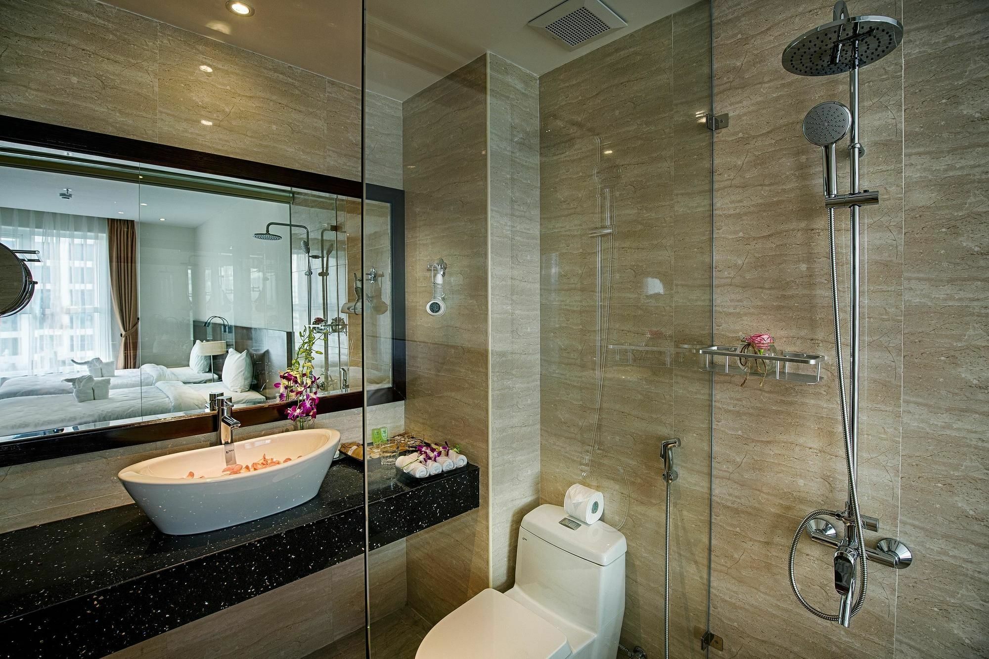 Sofia Suite Hotel Danang Luaran gambar
